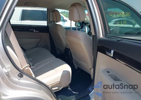 2015 Kia Sorento Lx V6 z USA, uszkodzony, nr VIN 5XYKT4A77FG640986